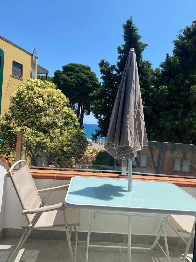 Diano Design&Suite Azur Diano Marina Esterno foto