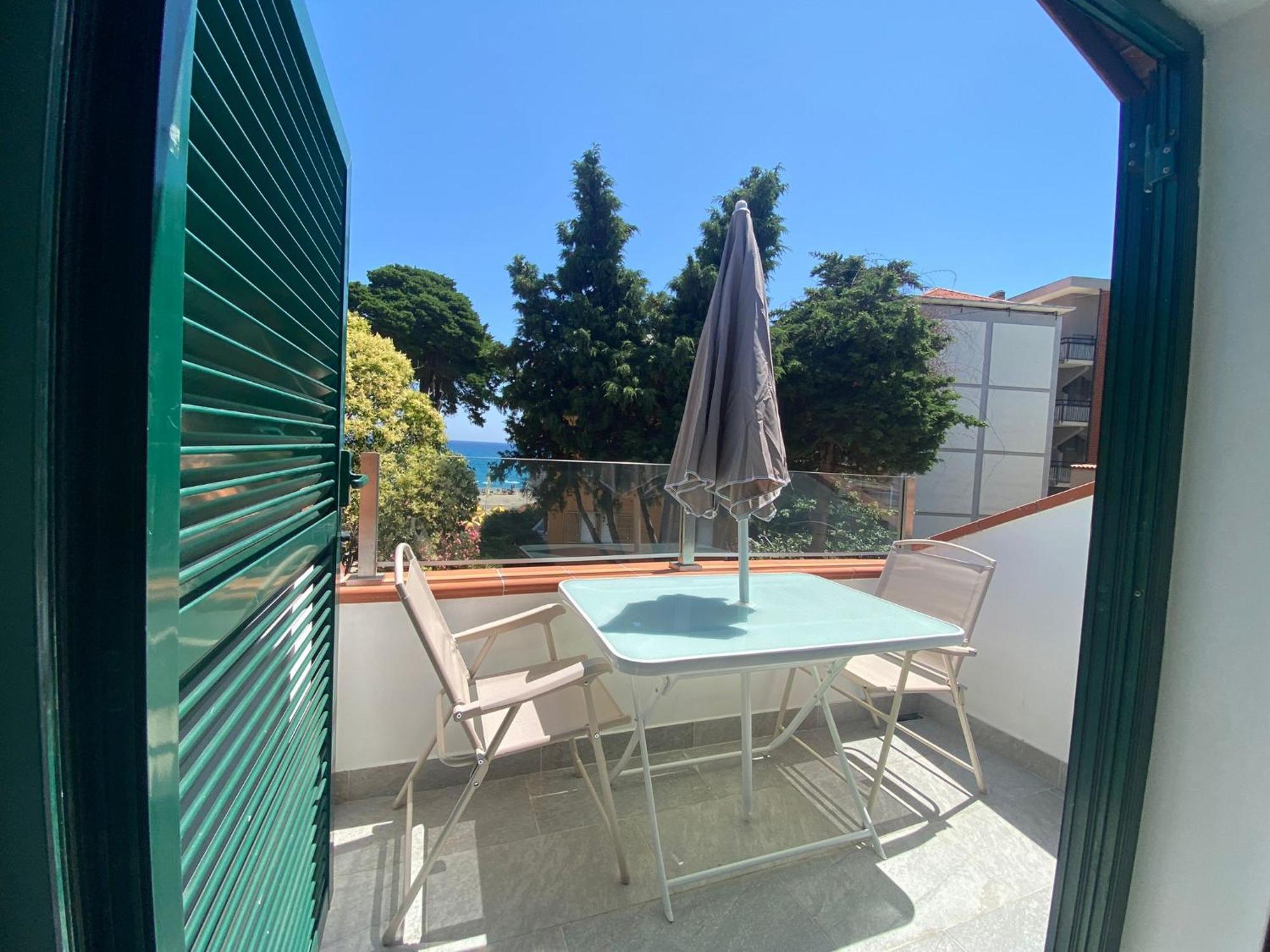 Diano Design&Suite Azur Diano Marina Esterno foto